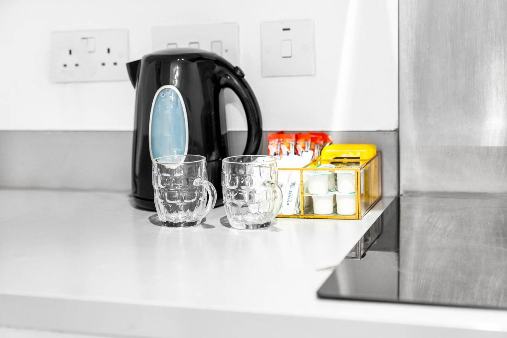Apartment Luxury - Centre - Balcony - Free Wifi & Netflix -126s Birmingham