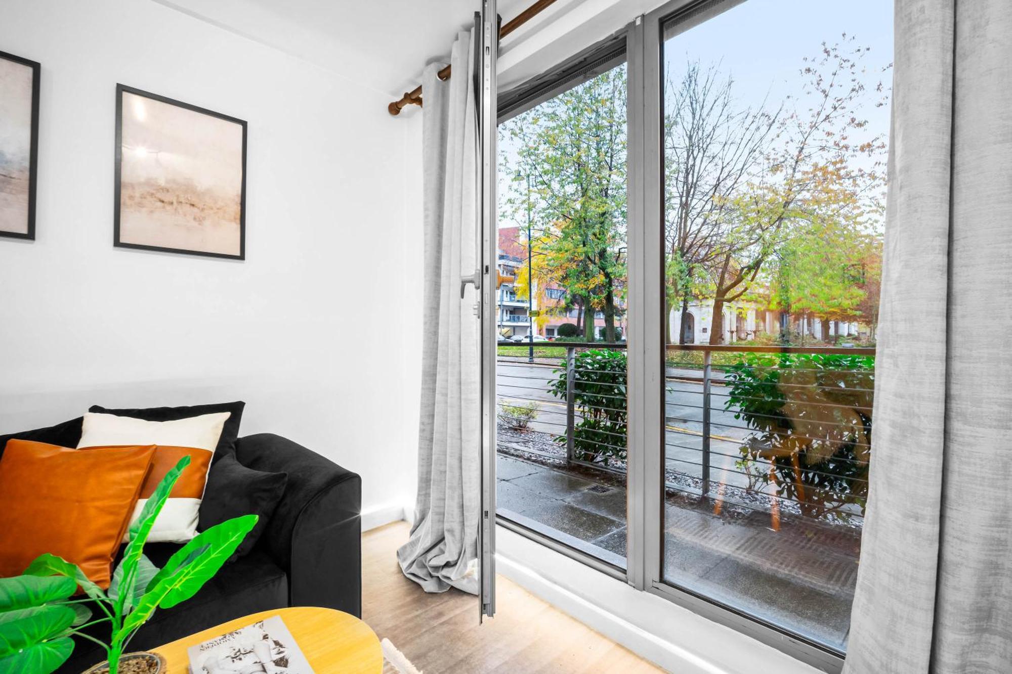 Apartment Luxury - Centre - Balcony - Free Wifi & Netflix -126s